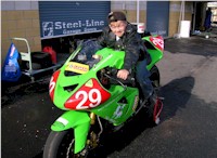 Lockie tries out Marks bike for size